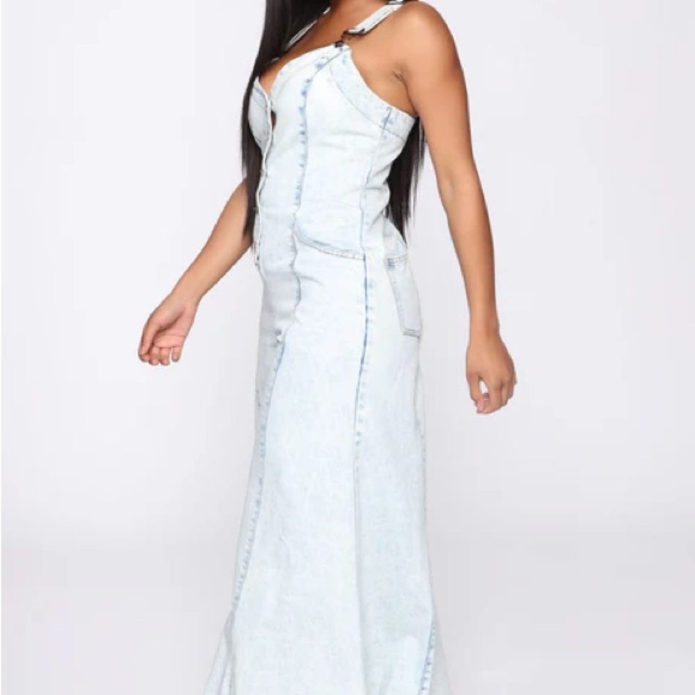 NWT. Fashion Nova “My Go To” Light Wash Wide Leg Denim Overalls - Picture 4 of 5